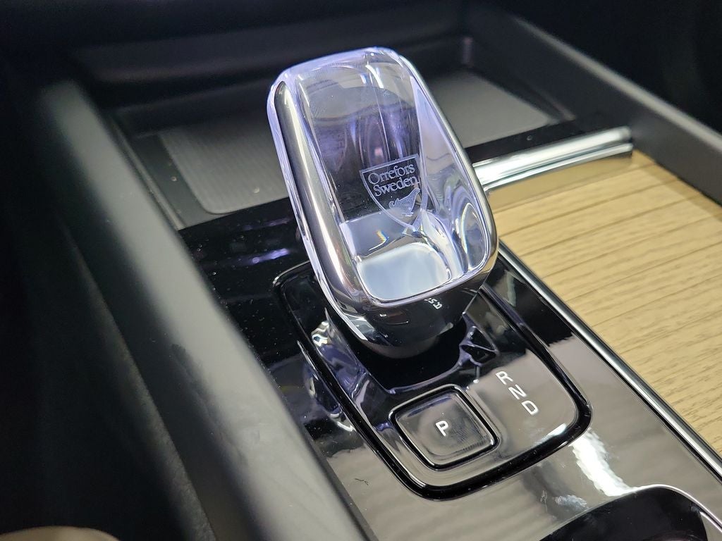 2026 Volvo XC60 Plug-In Hybrid T8 Plus