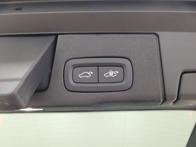 2026 Volvo XC60 Plug-In Hybrid T8 Plus