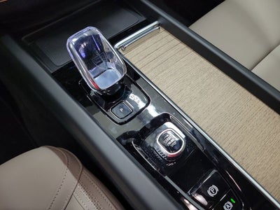 2026 Volvo XC60 Plug-In Hybrid T8 Plus