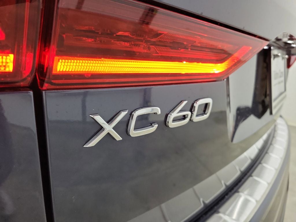 2026 Volvo XC60 Plug-In Hybrid T8 Plus