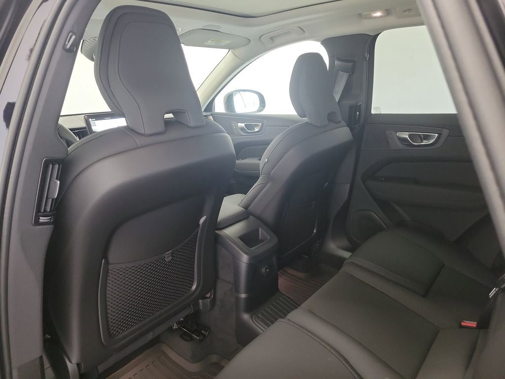 2026 Volvo XC60 Plug-In Hybrid T8 Plus