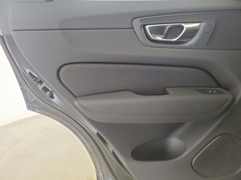2026 Volvo XC60 Plug-In Hybrid T8 Plus