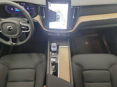 2026 Volvo XC60 Plug-In Hybrid T8 Plus