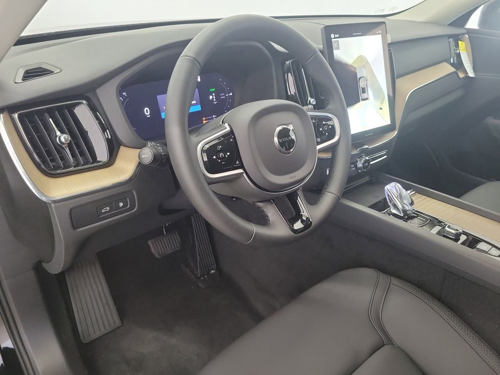 2026 Volvo XC60 Plug-In Hybrid T8 Plus