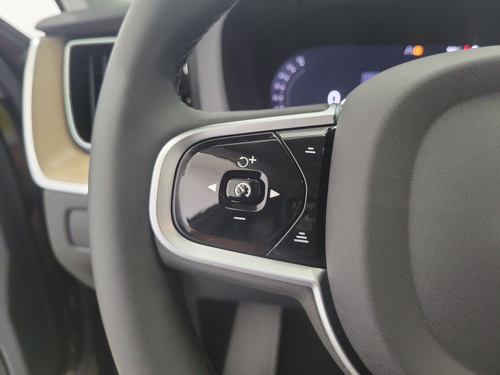 2026 Volvo XC60 Plug-In Hybrid T8 Plus