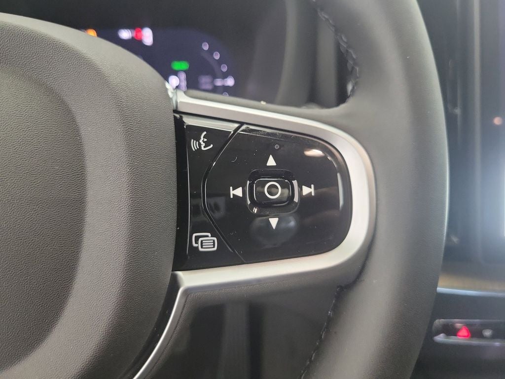 2026 Volvo XC60 Plug-In Hybrid T8 Plus