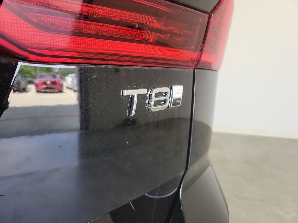 2026 Volvo XC60 Plug-In Hybrid T8 Plus