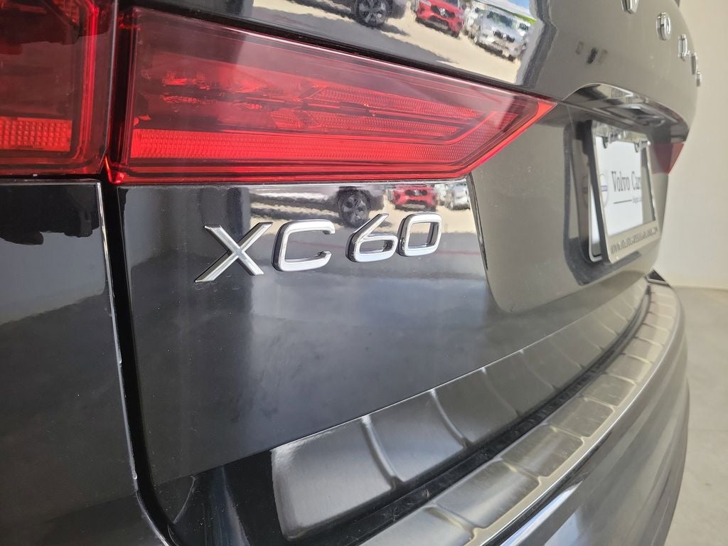 2026 Volvo XC60 Plug-In Hybrid T8 Plus