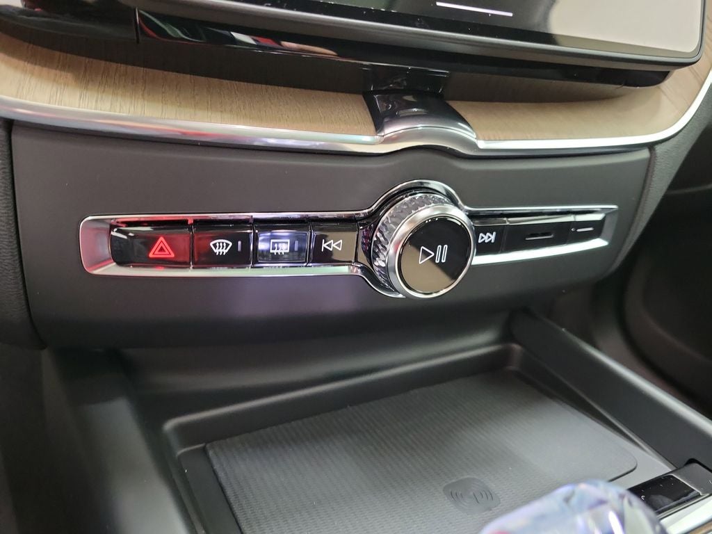 2026 Volvo XC60 Plug-In Hybrid T8 Core