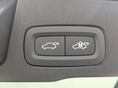 2026 Volvo XC60 Plug-In Hybrid T8 Ultra