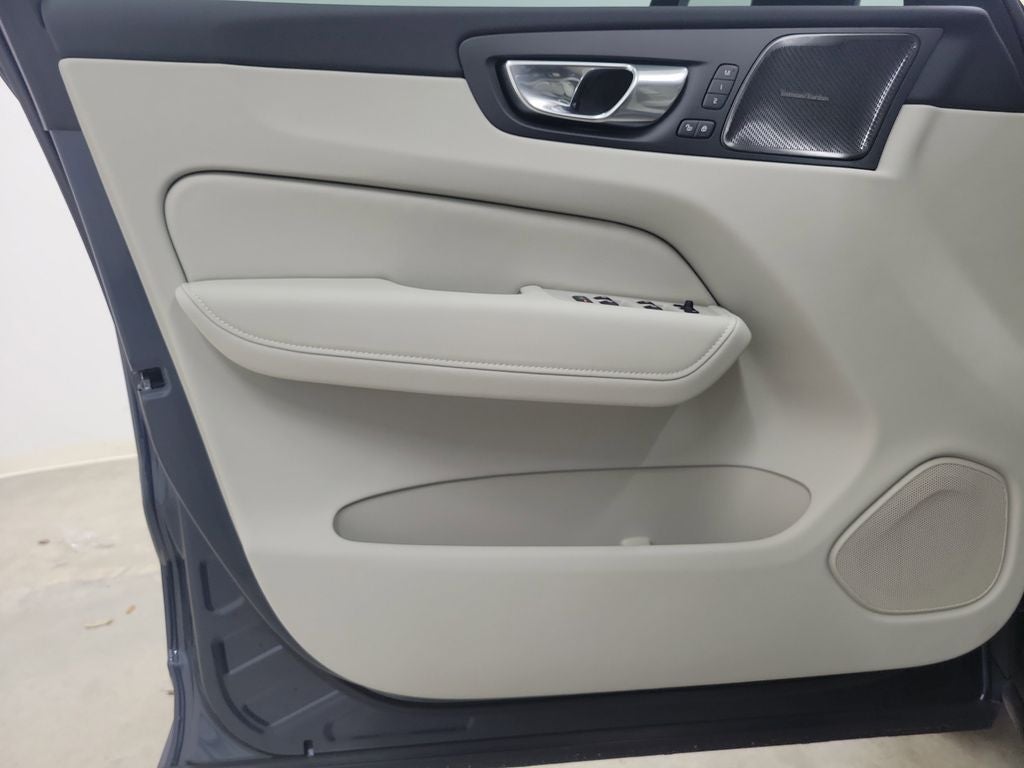 2026 Volvo XC60 Plug-In Hybrid T8 Ultra