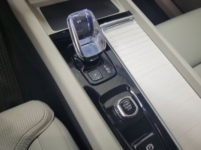 2026 Volvo XC60 Plug-In Hybrid T8 Ultra