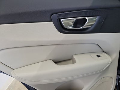 2026 Volvo XC60 Plug-In Hybrid T8 Ultra