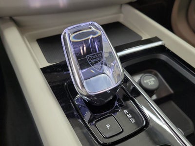 2026 Volvo XC60 Plug-In Hybrid T8 Ultra