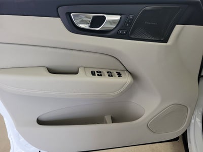 2026 Volvo XC60 Plug-In Hybrid T8 Ultra