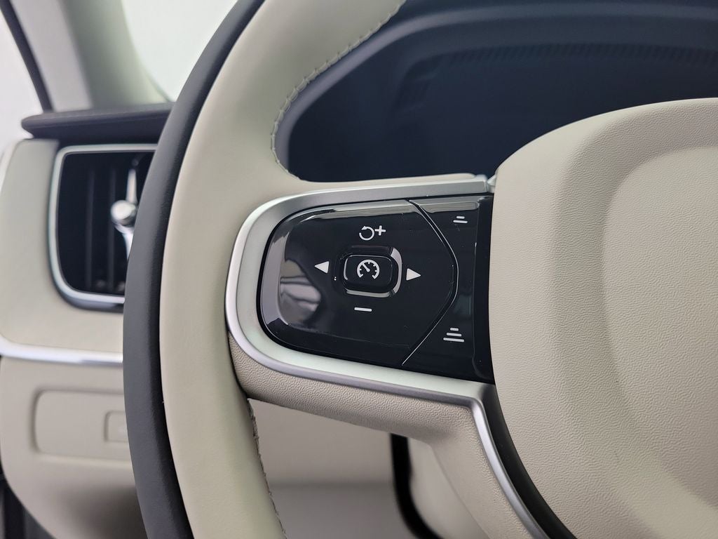 2026 Volvo XC60 Plug-In Hybrid T8 Ultra
