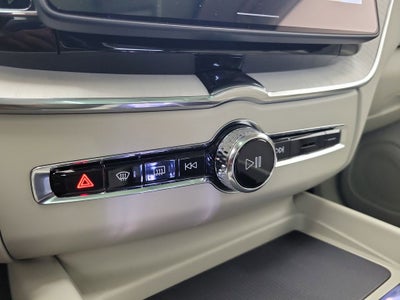 2026 Volvo XC60 Plug-In Hybrid T8 Ultra