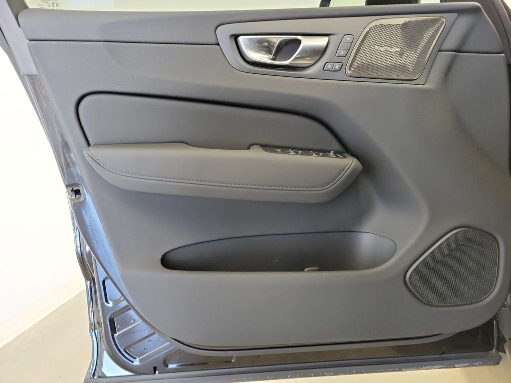 2026 Volvo XC60 Plug-In Hybrid T8 Ultra