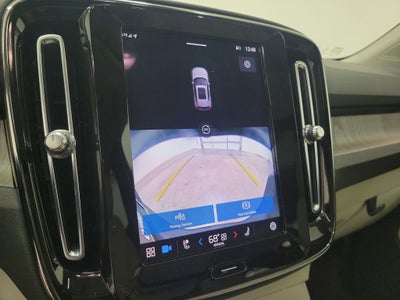2023 Volvo XC40 B4 Plus Bright Theme