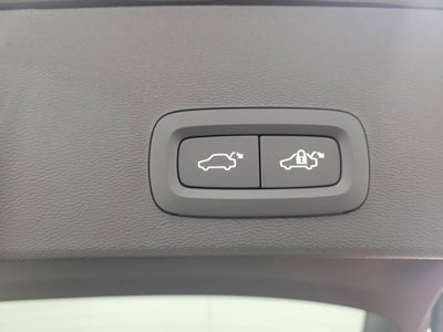 2026 Volvo XC40 B4 Plus