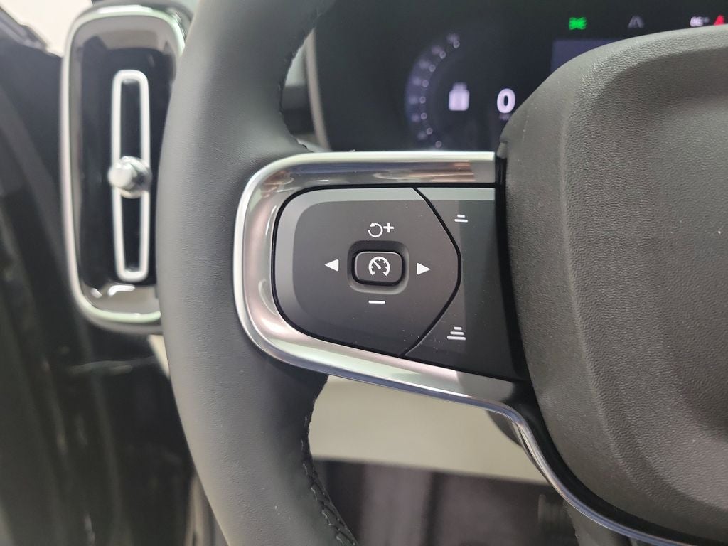 2026 Volvo XC40 B4 Plus