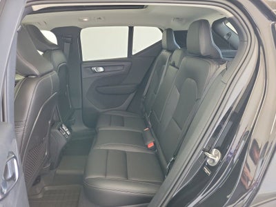 2026 Volvo XC40 B4 Plus