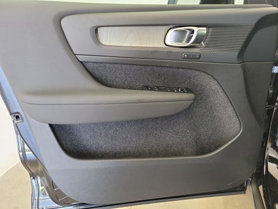 2026 Volvo XC40 B4 Plus