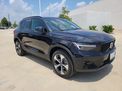 2026 Volvo XC40 B4 Plus