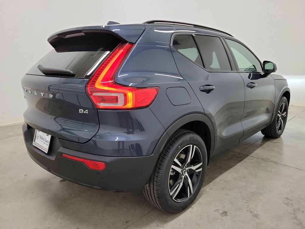 2026 Volvo XC40 B4 Core