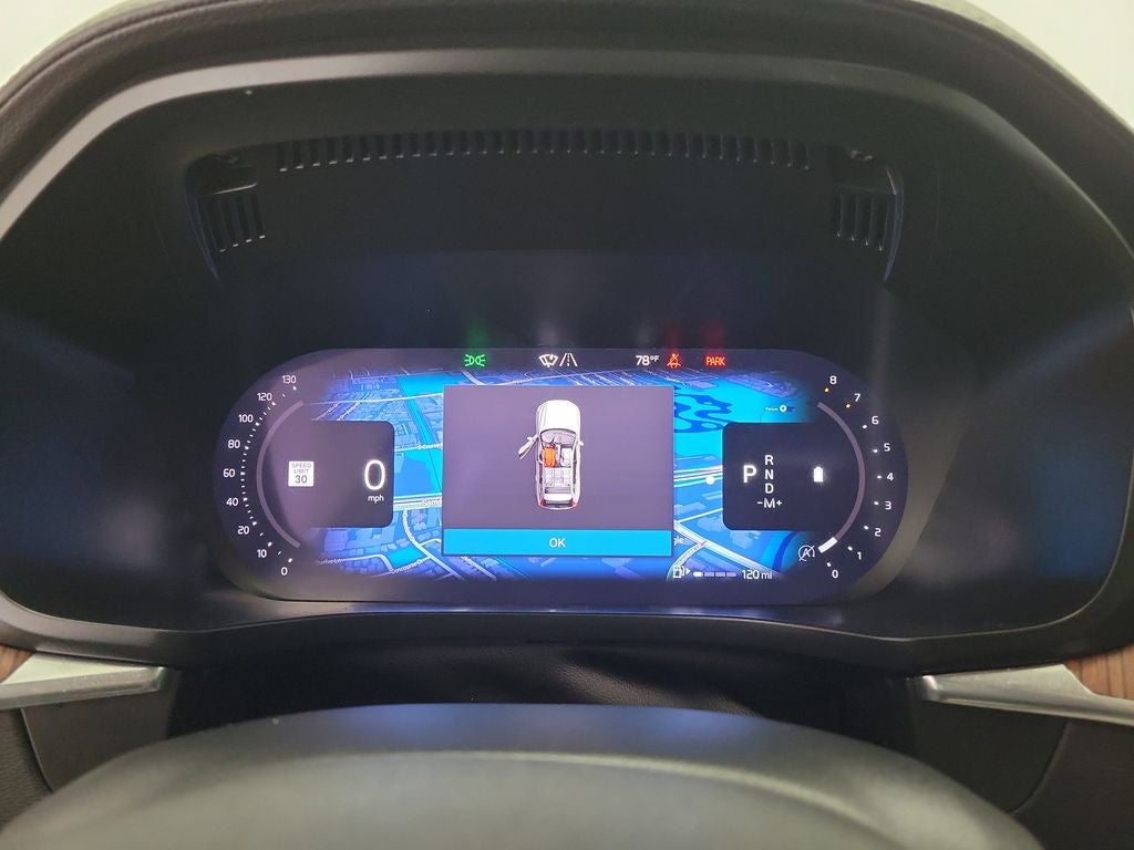 2023 Volvo XC60 B5 Ultimate Bright Theme