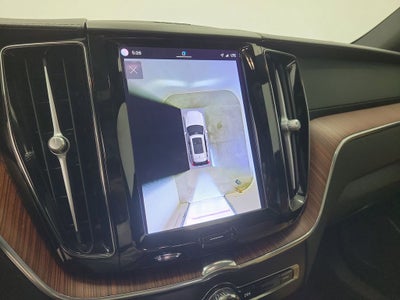 2023 Volvo XC60 B5 Ultimate Bright Theme
