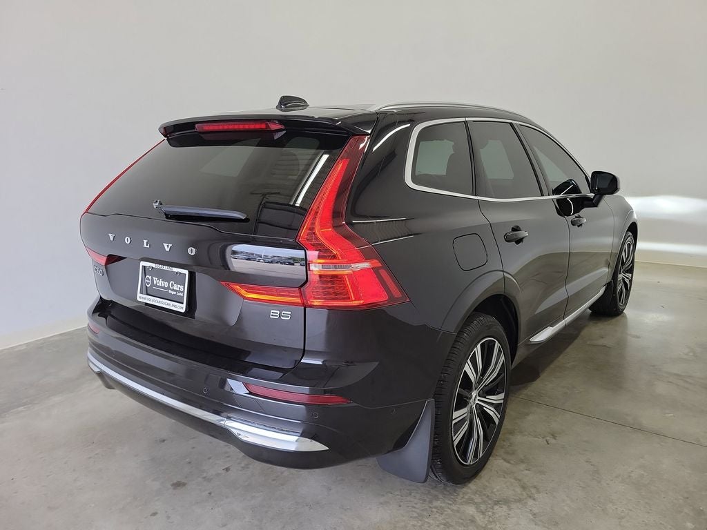 2023 Volvo XC60 B5 Ultimate Bright Theme