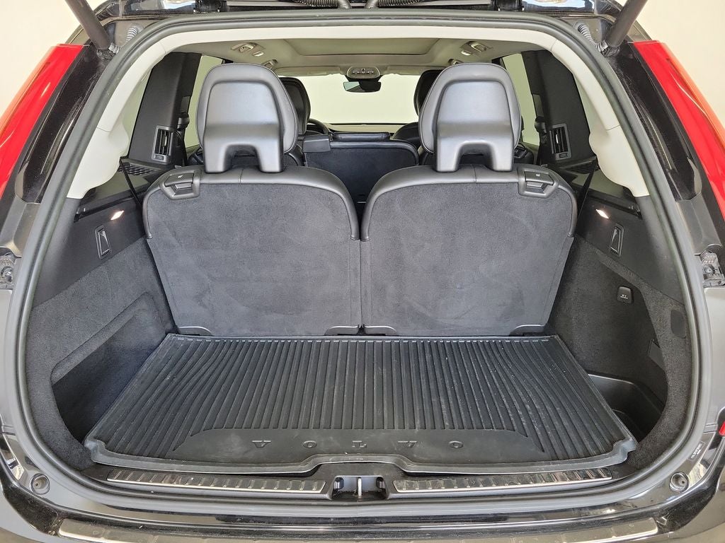 2023 Volvo XC90 B5 Core