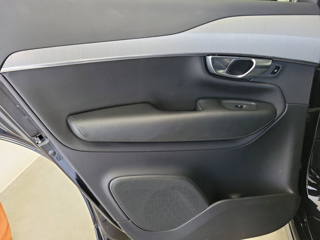 2023 Volvo XC90 B5 Core