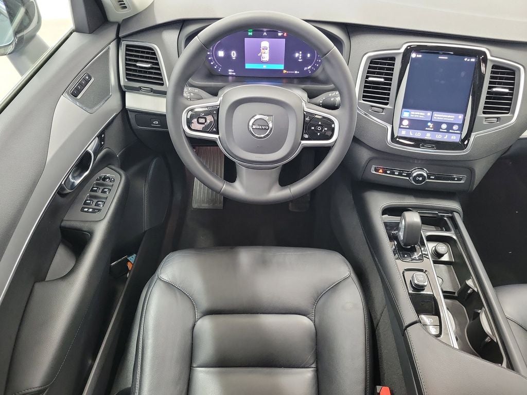 2023 Volvo XC90 B5 Core