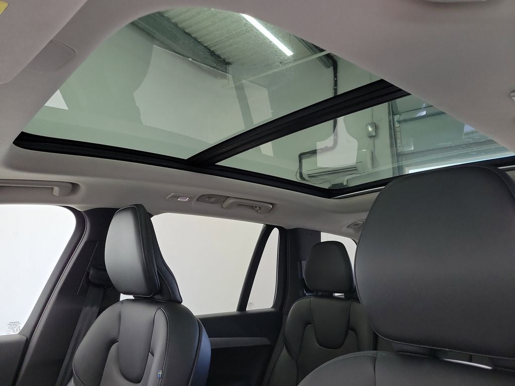 2023 Volvo XC90 B5 Core