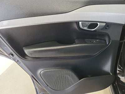 2023 Volvo XC90 B5 Core