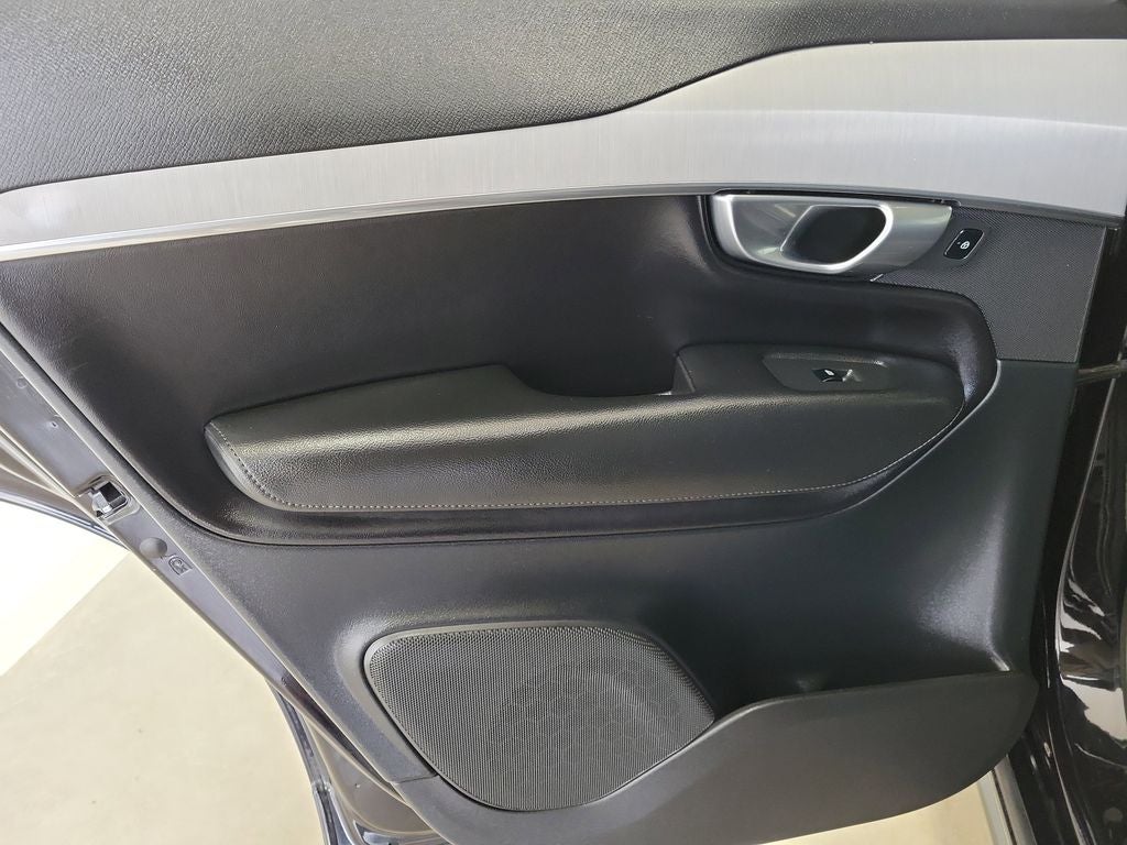 2023 Volvo XC90 B5 Core