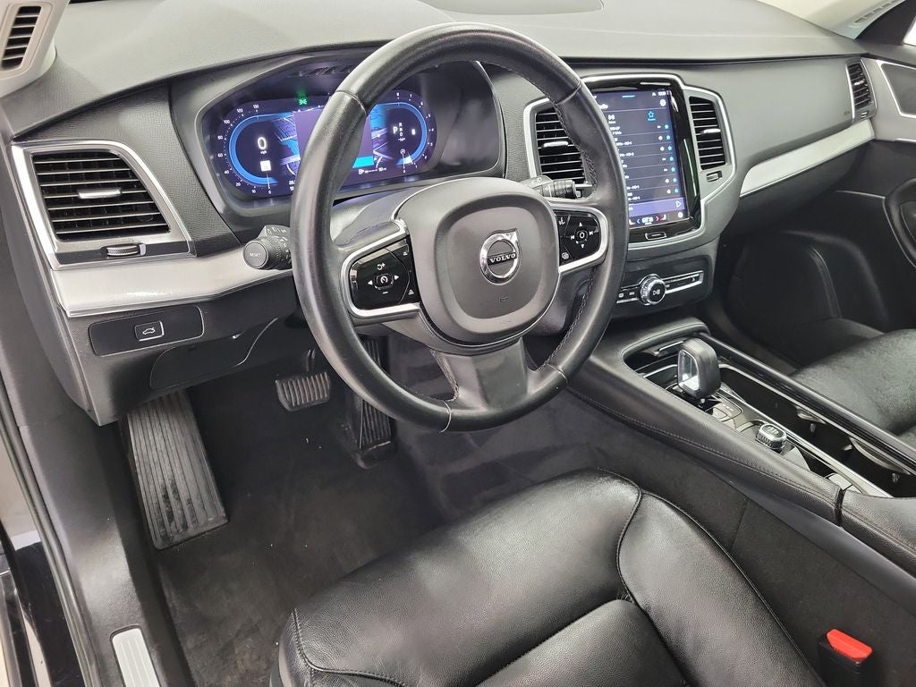 2023 Volvo XC90 B5 Core