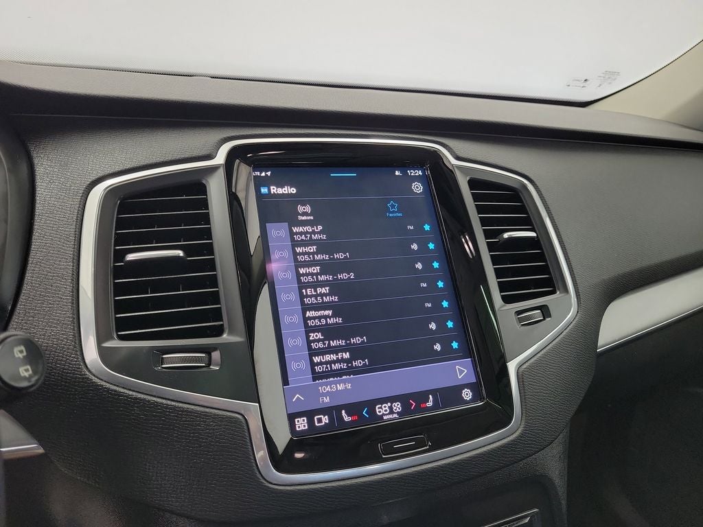 2023 Volvo XC90 B5 Core