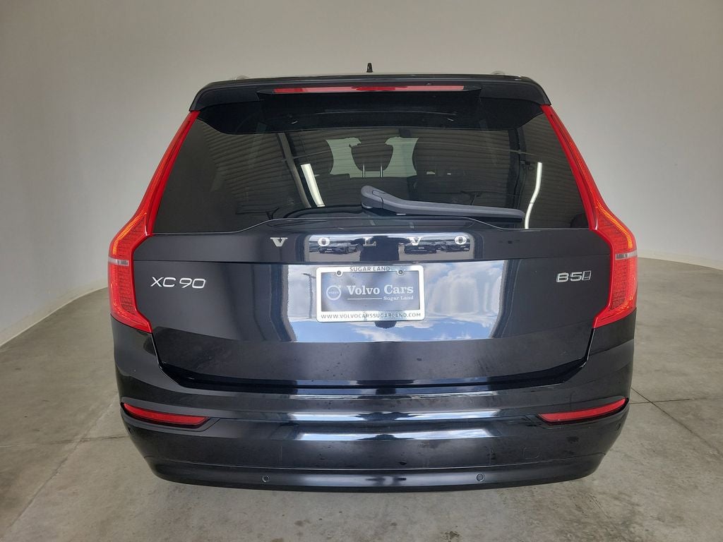 2023 Volvo XC90 B5 Core