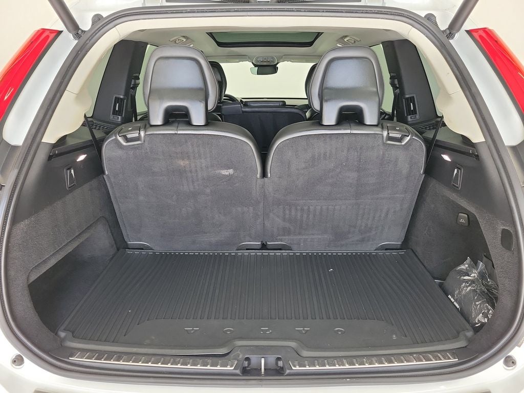 2023 Volvo XC90 B5 Core