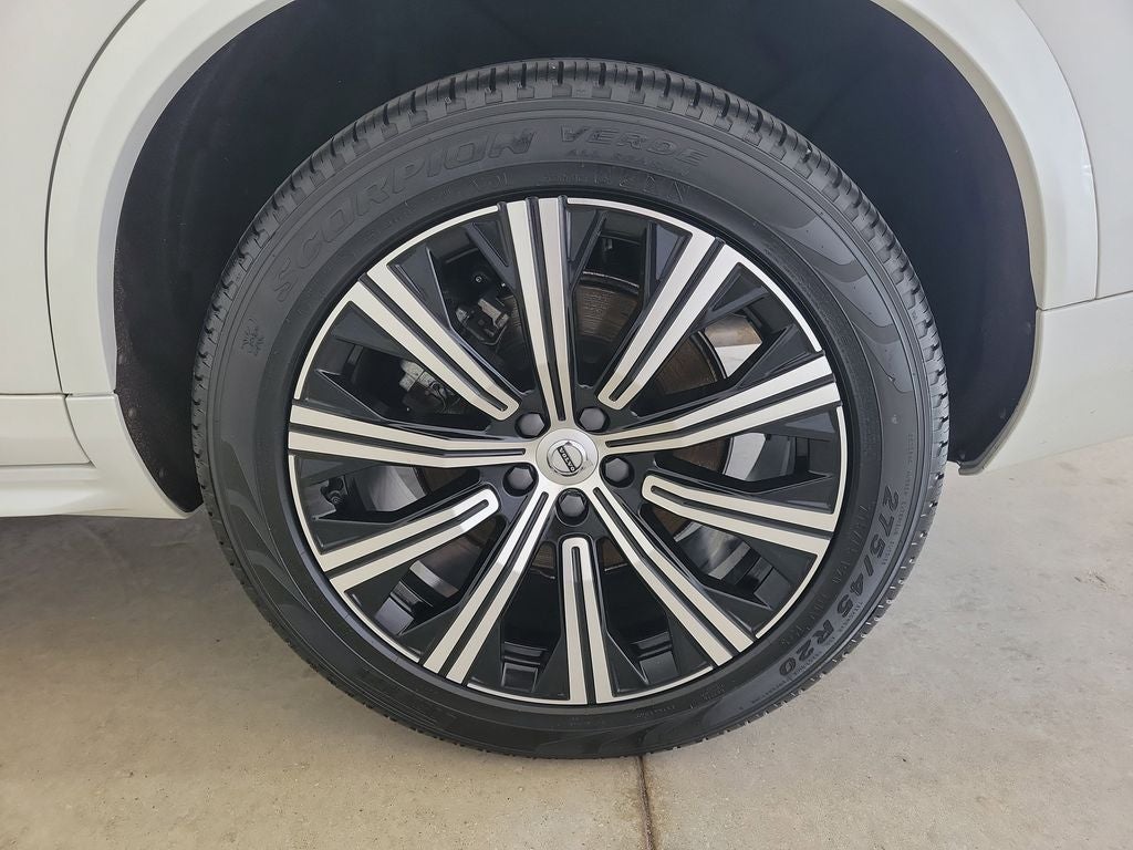 2023 Volvo XC90 B5 Core