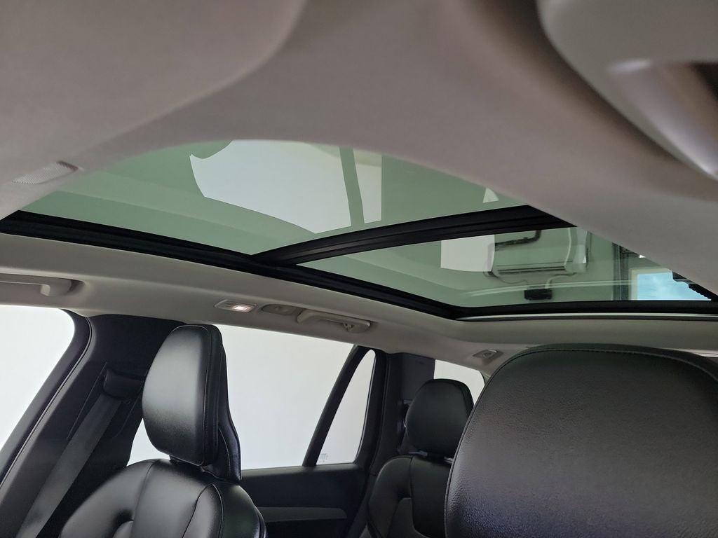 2023 Volvo XC90 B5 Core
