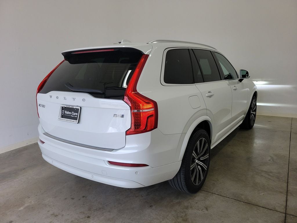 2023 Volvo XC90 B5 Core