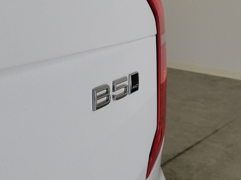 2023 Volvo XC90 B5 Core