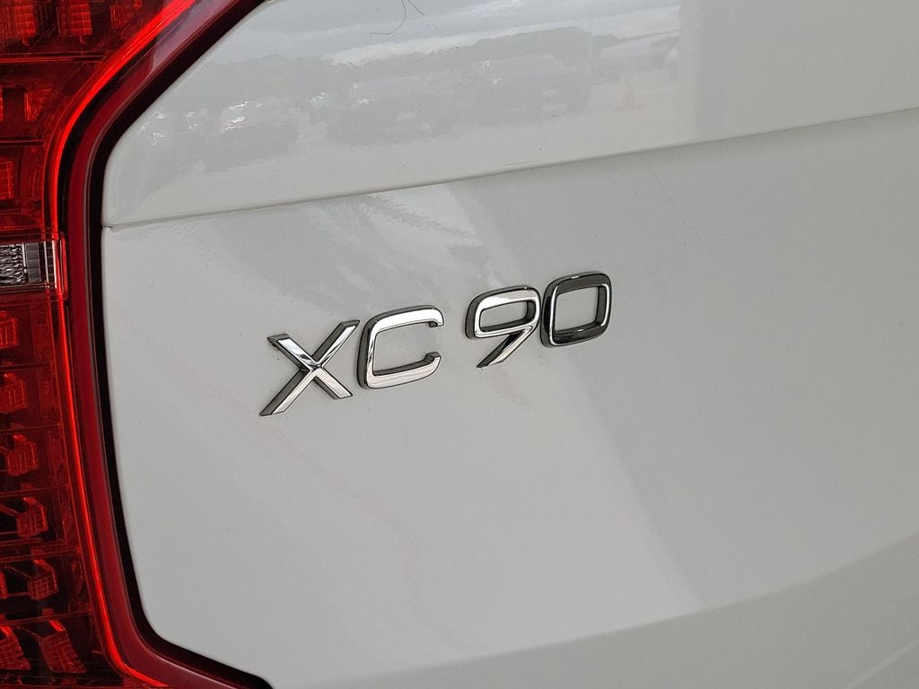 2023 Volvo XC90 B5 Core