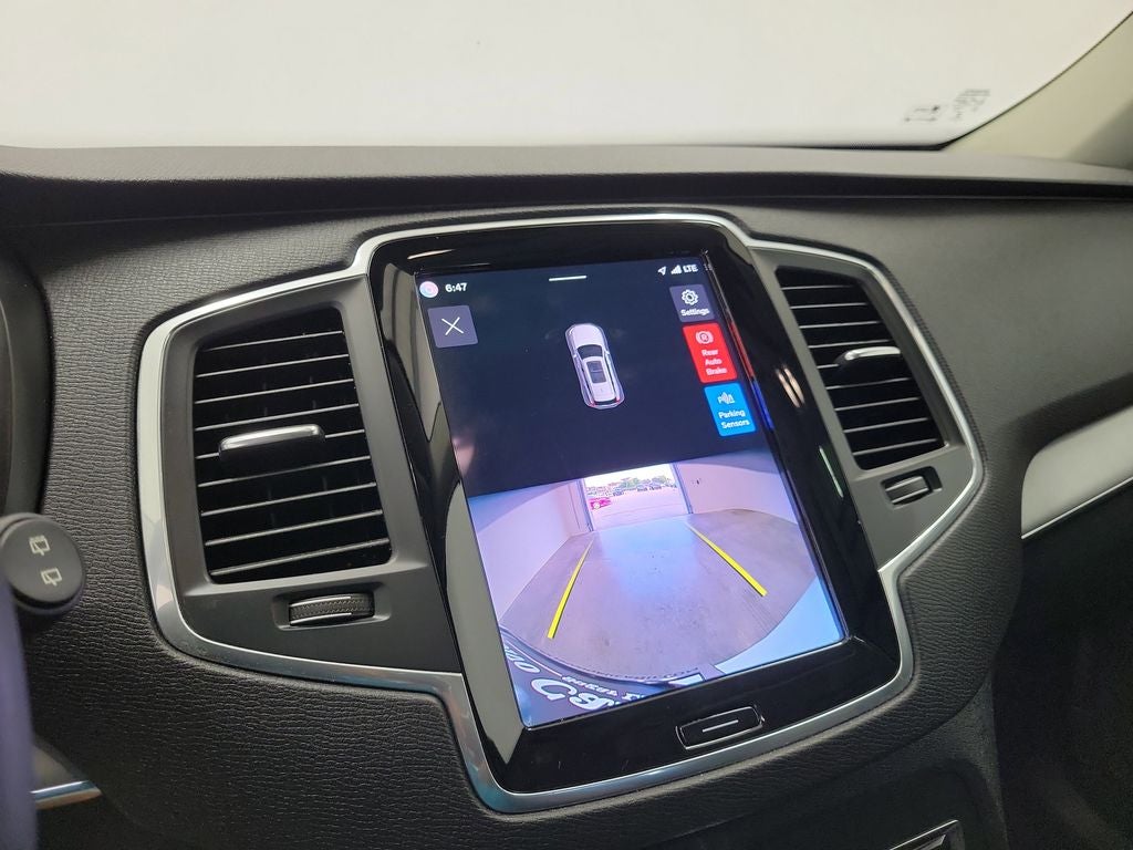 2023 Volvo XC90 B5 Core