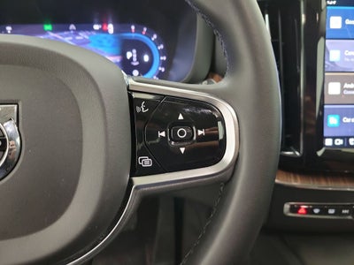 2024 Volvo XC60 B5 Plus Dark Theme