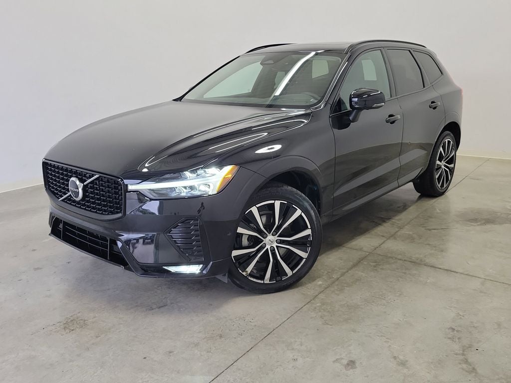 2023 Volvo XC60 B5 Plus Dark Theme